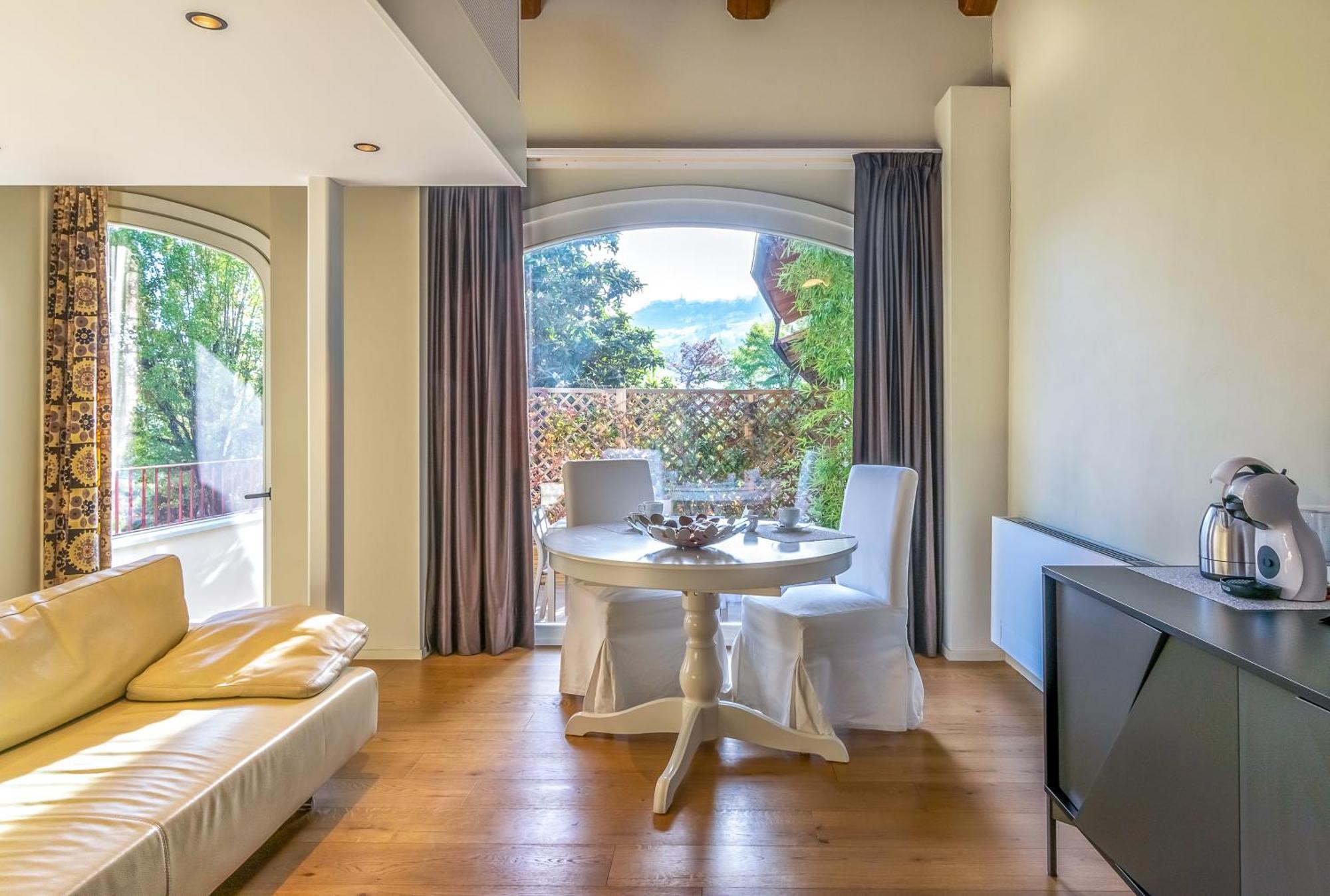 Frames Relax Apartment La Morra Exterior photo