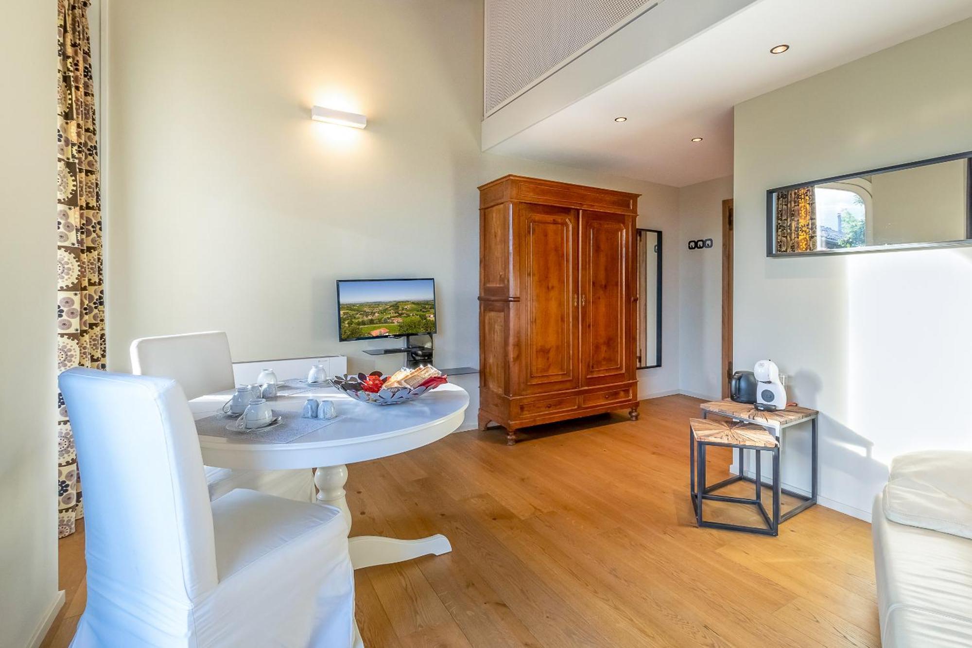 Frames Relax Apartment La Morra Exterior photo